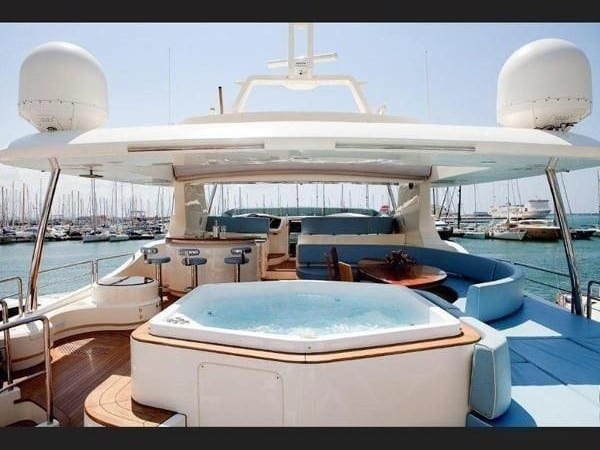 Bank repo Yacht massive discount spain
